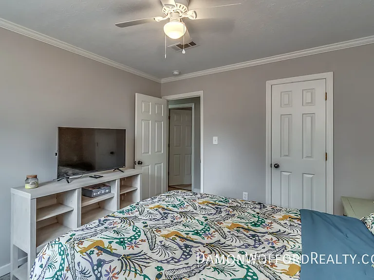 103 Live Oak Ln — Photo 30