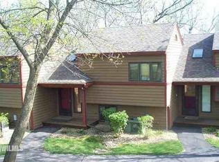 7 Spring Creek Ln, Galena, IL 61036