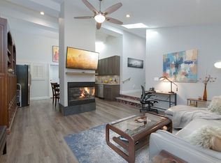 73 Summerfield St #A, Thousand Oaks, CA 91360