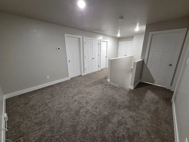 3127 W 1675 N #E — Photo 28