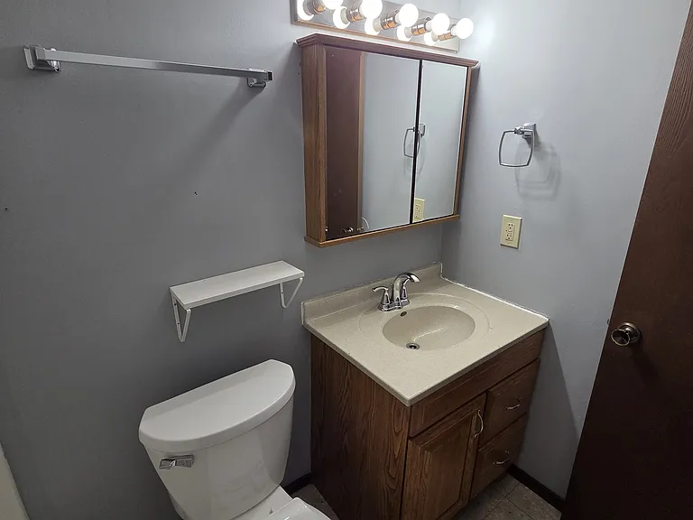 1172 Redbluff Dr #C — Photo 15