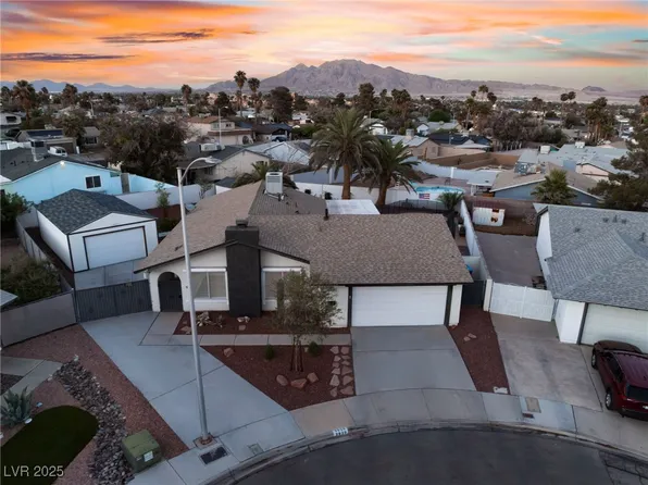 3930 Lasso Cir, Las Vegas, NV 89121
