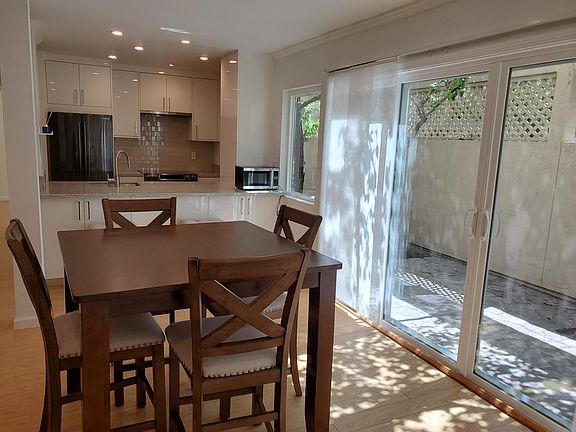 2nd image of 1919 Alameda De Las Pulgas APT 51