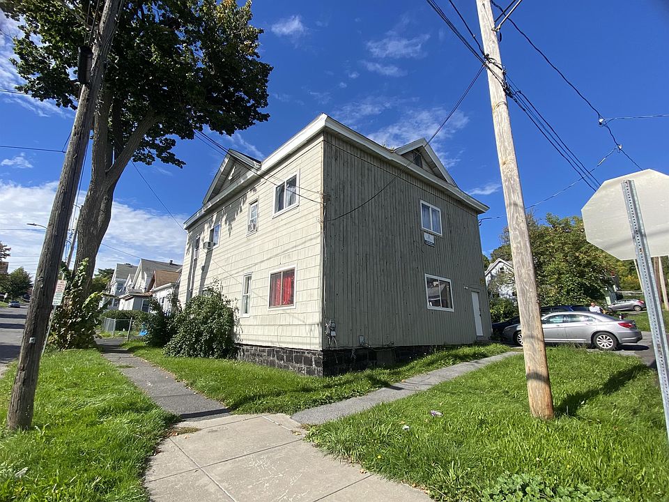 1st image of 400 Carbon St #3