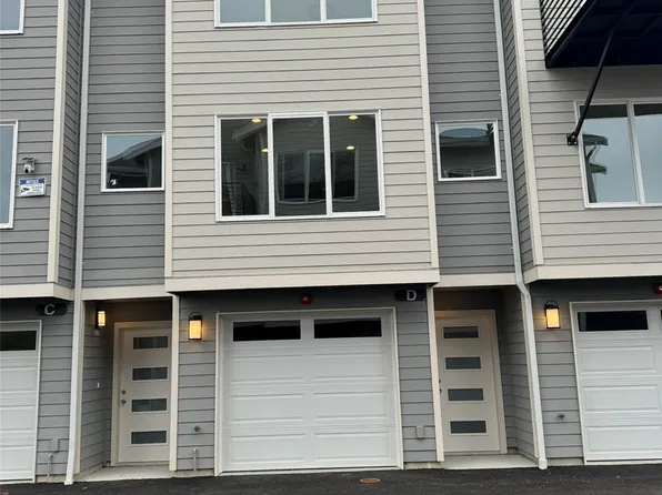 13243 Ambuam Boulevard SW #D, Burien, WA 98146