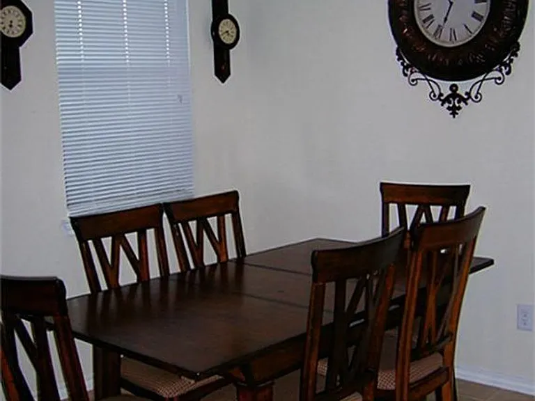 17154 Oakwood Chase Dr — Photo 3
