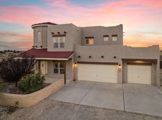 525 3rd St NE, Rio Rancho, NM 87124