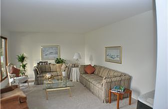 3rd image of 219 Charleston Dr