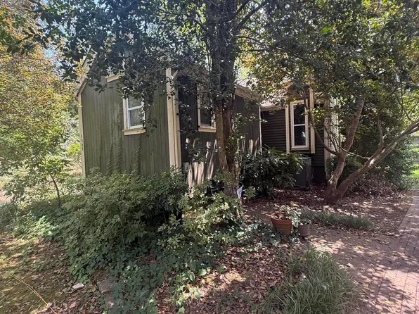 6004 Sentinel Dr, Raleigh, NC 27609