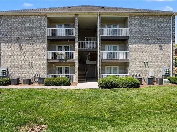 3431 N Church St APT 307, Greensboro, NC 27405