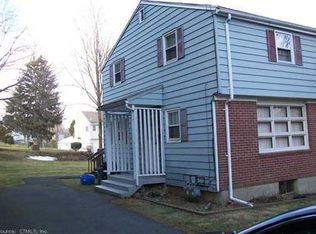 8 Geissler Dr, Shelton, CT 06484