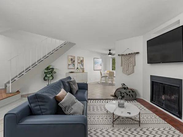 2136 Oceanside Blvd, Oceanside, CA 92054