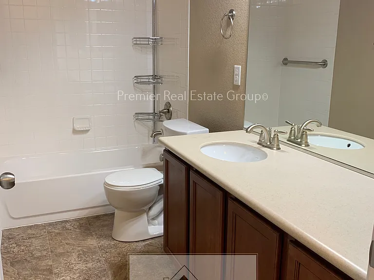 5948 Revelstoke Dr — Photo 2