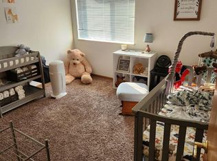 822 N Thompson Dr, Madison, WI 53704