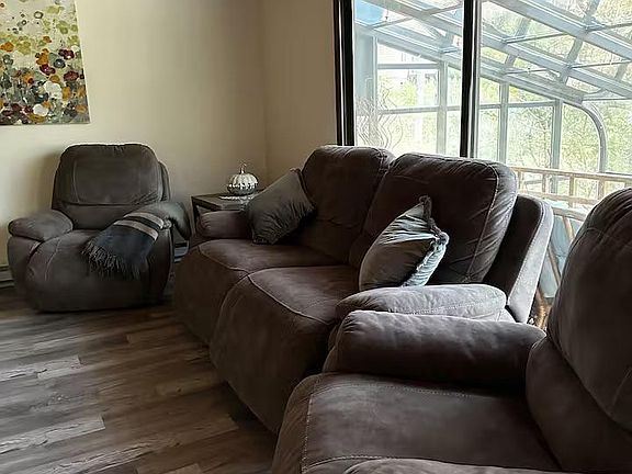 5th image of 2044 Big Winona Rd