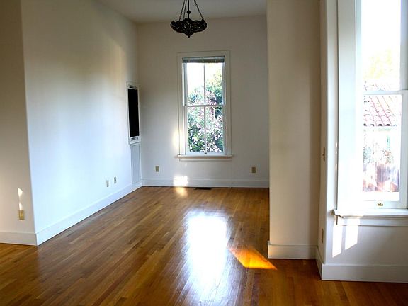 2nd image of 1332 Garden St