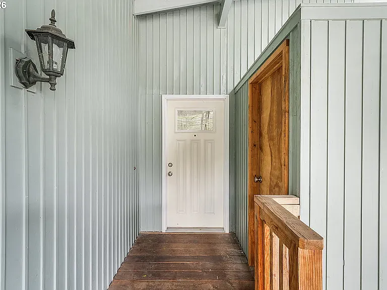 3670 Willamette St — Photo 2