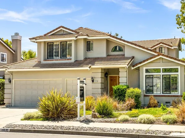 16595 Trail Dr, Morgan Hill, CA 95037