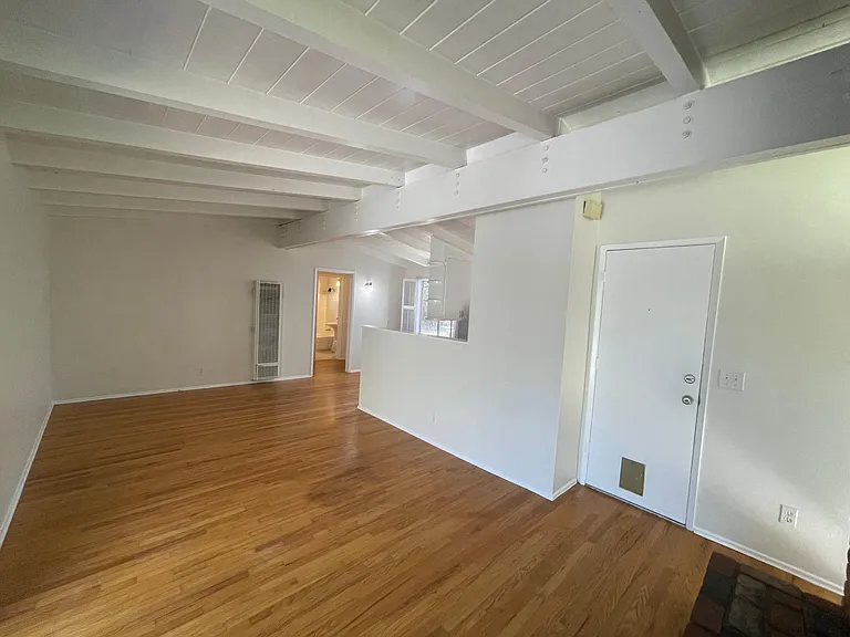 4449 Temecula St — Photo 2