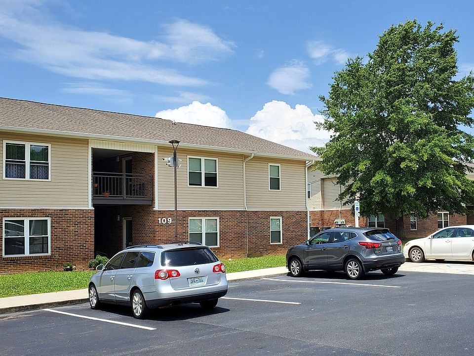 2nd image of 118 Chilhowee Cir #46-101