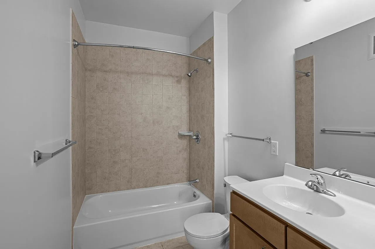 Gilliam Place — Photo 4