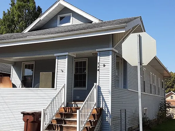 114 Flowers Ave, Sharon, PA 16146
