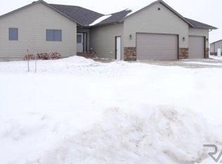 25585 Vista Ridge Pl, Renner, SD 57055