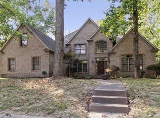 6844 River Ridge Dr, Newburgh, IN 47630