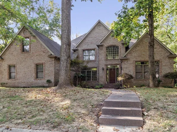 6844 River Ridge Dr, Newburgh, IN 47630