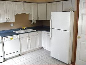 2nd image of 435 Glenrose Ln