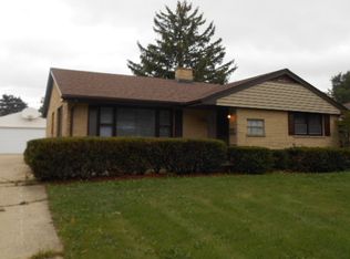 2321 W Grove Ave, Waukegan, IL 60085