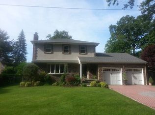 20 Roberts Ct, Tenafly, NJ 07670