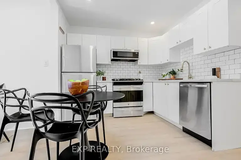 146 Hanson St #1A — Photo 10