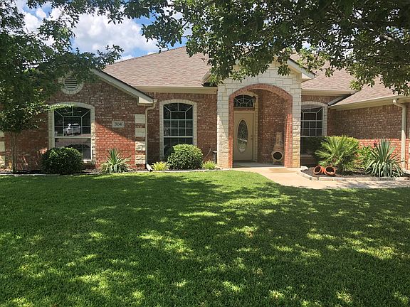 2nd image of 304 Wrought Iron Dr