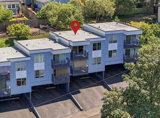 1300 NE 68th Ave APT 13, Portland, OR 97213