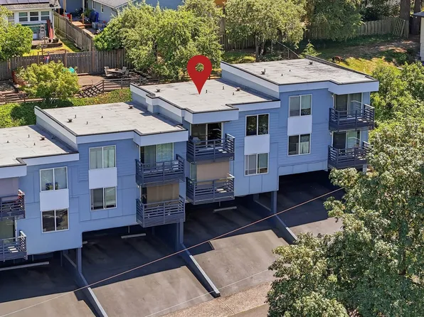 1300 NE 68th Ave APT 13, Portland, OR 97213