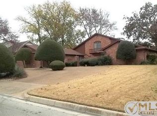 3825 Wharton Dr, Fort Worth, TX 76133