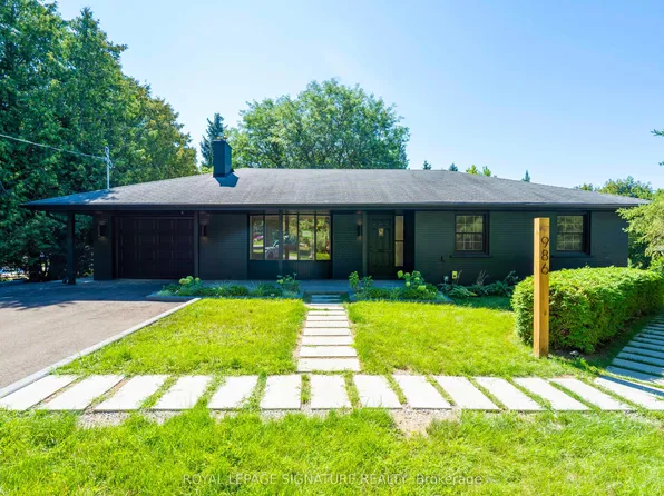 986 Srigley St #1, Newmarket, ON L3Y 1Y3