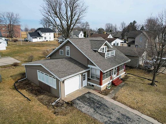 2nd image of 935 West Cherry Street