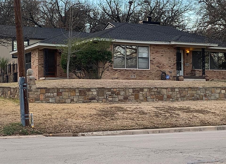 1st image of 1804 NW 5th Ave