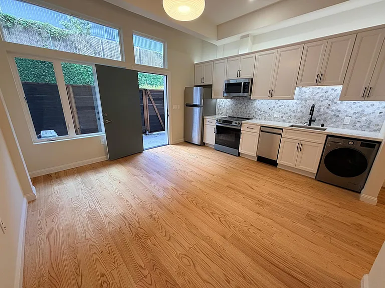 411 Fairmount Avenue — Photo 55