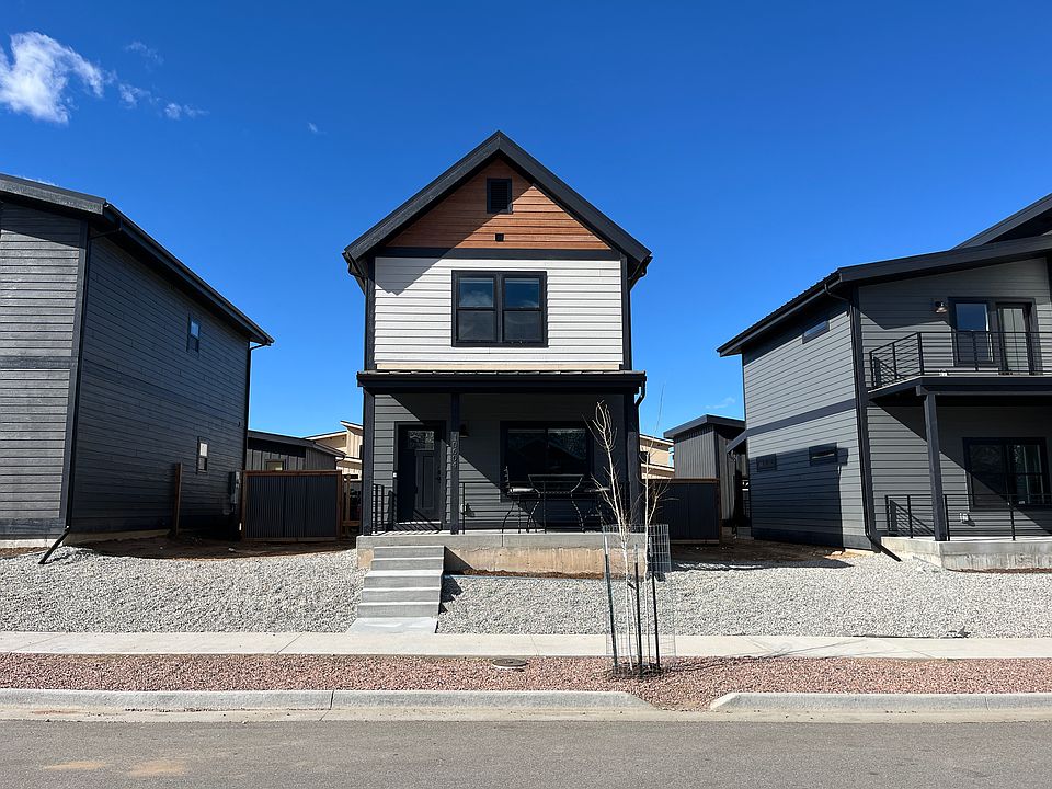 1st image of 10604 Willow Ave