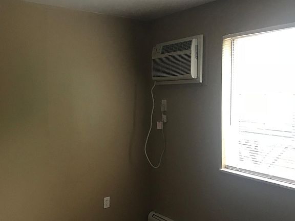 5th image of 4105 W 8th St APT 3