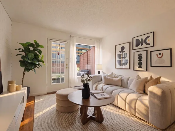 719 E 31st Ave #14, Vancouver, BC V5V 2W9