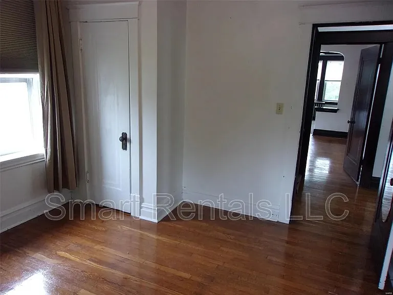 4953 Sutherland Ave #2F — Photo 14