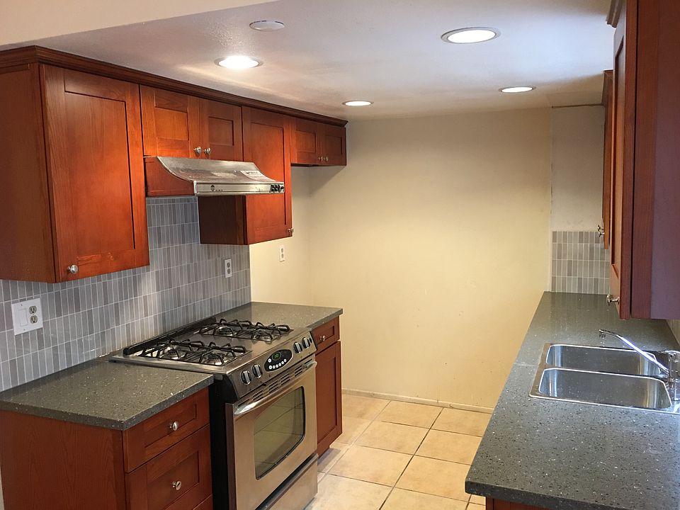 1st image of 704 S Sierra Vista Ave APT B