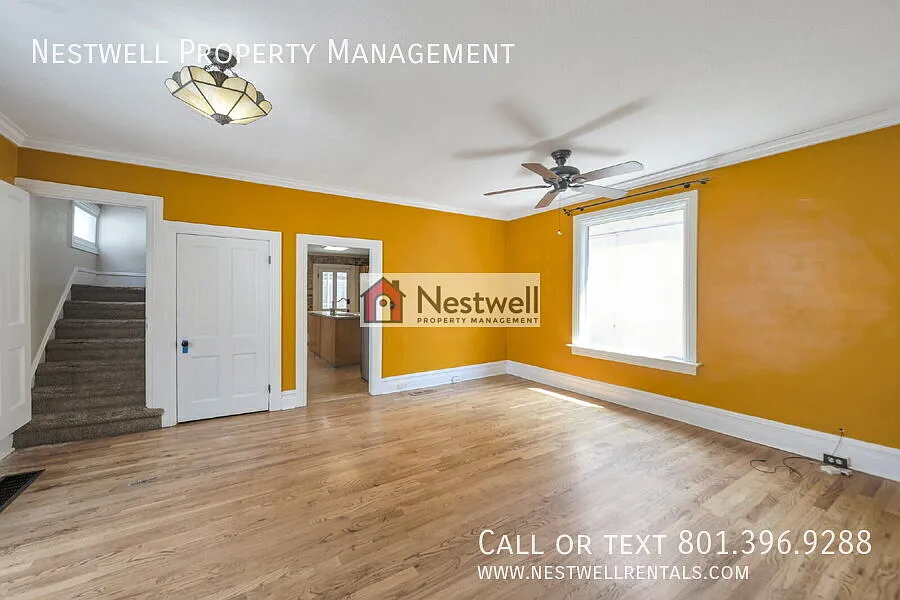 Charming Home in Historical Salt Lake Avenues — Photo 2