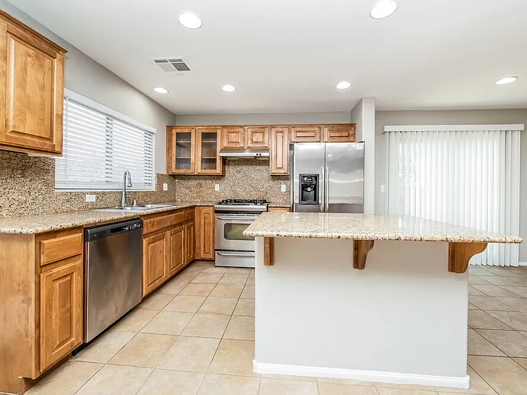 8437 Spencer Canyon St — Photo 7