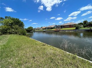 31 NE 12th Ct, Cape Coral, FL 33909