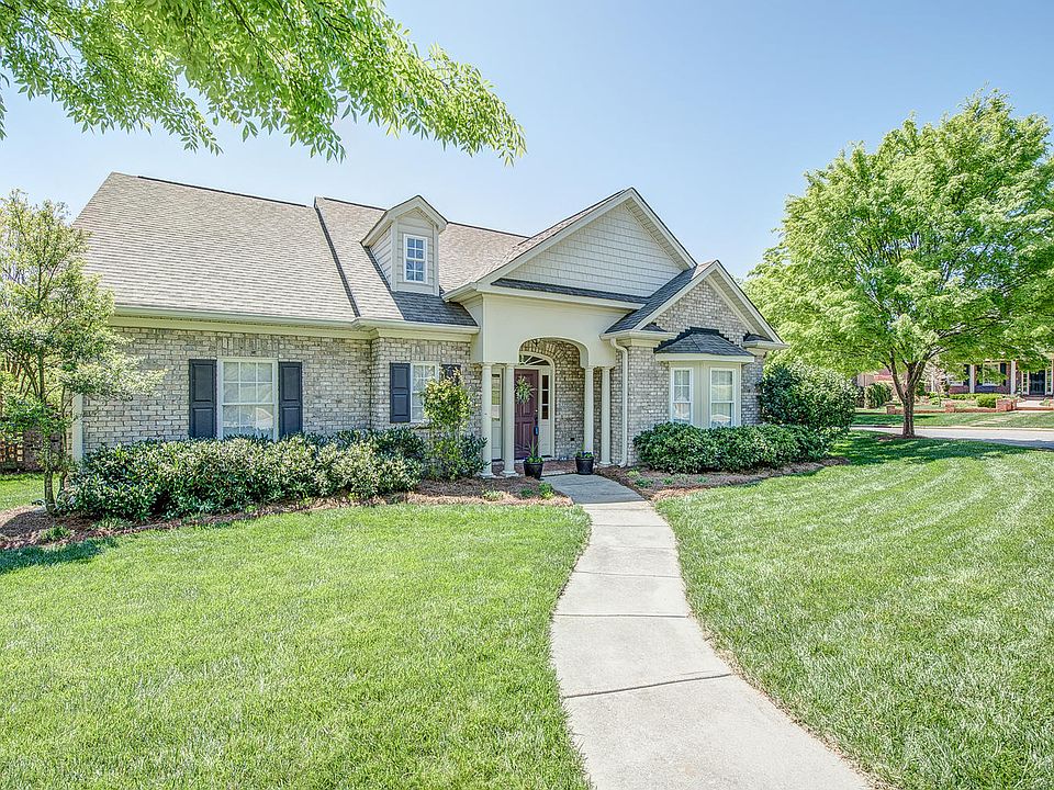 1st image of 3395 Randolph Park Cir